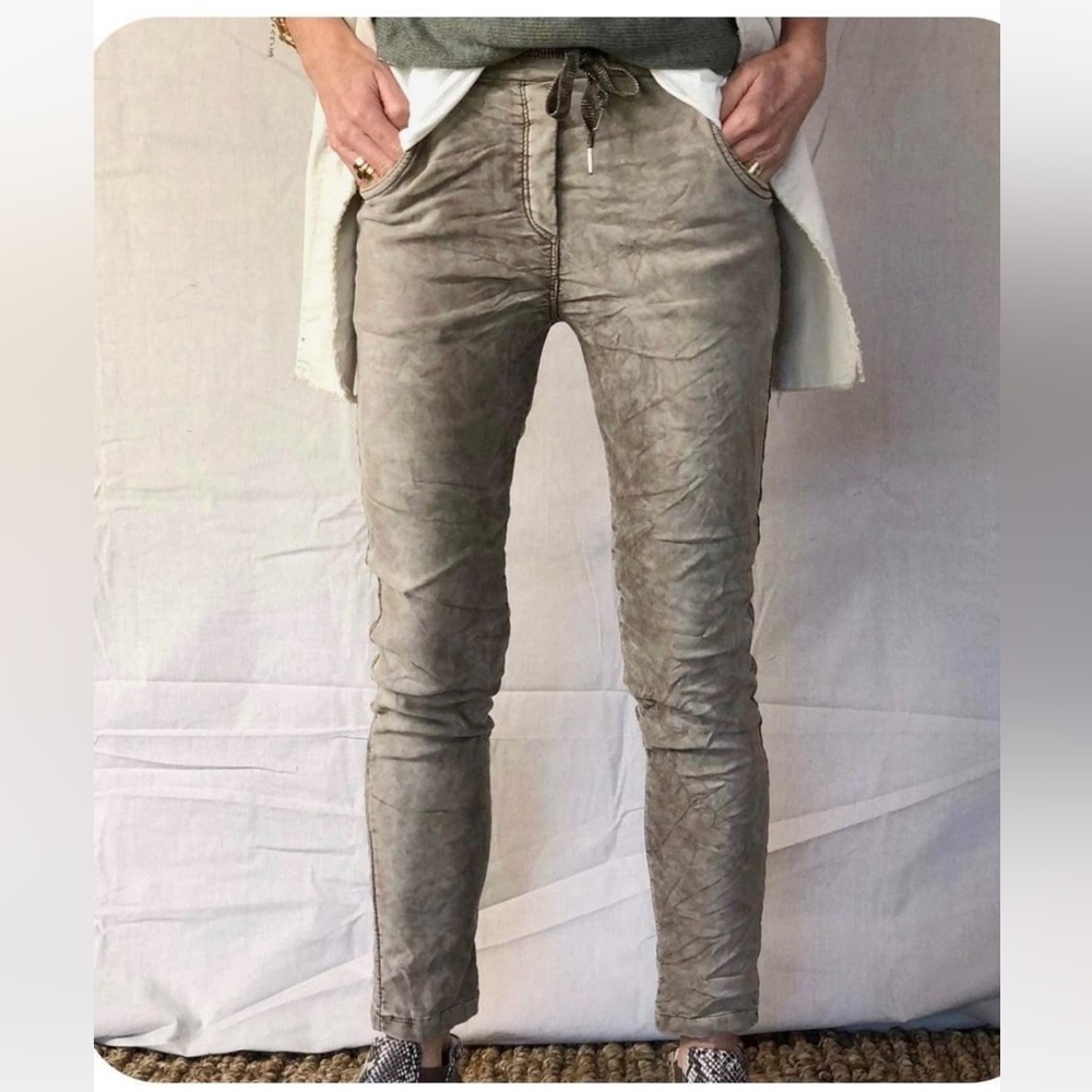 NWOT The Porter Collective Ultra Suede Drawstring Waist Joggers